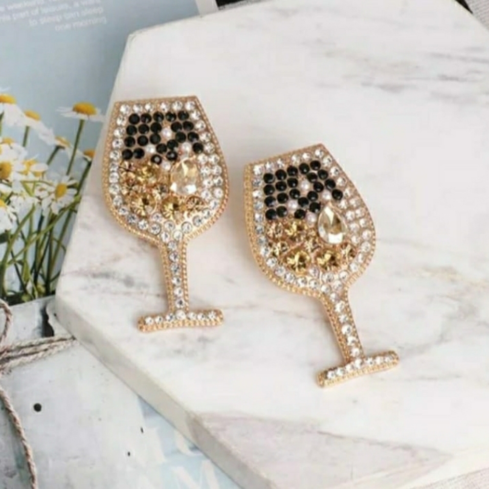 COPY - Stud earrings/champagne/Wine glass